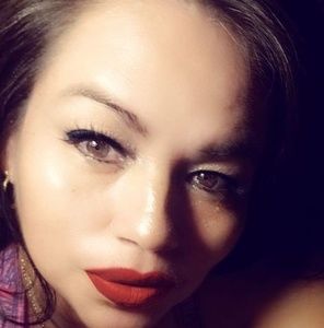 Meet your Posher, Beatriz